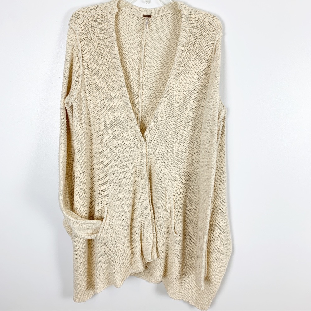 Sz L Free People sweater/jacket cream